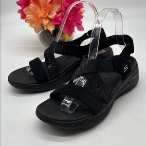 Skechers Black Strappy Sandals Size 8 SKT8987A